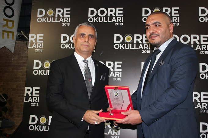 Dore Okulları Öğretmenler Gününü Ödülle Taçlandırdı