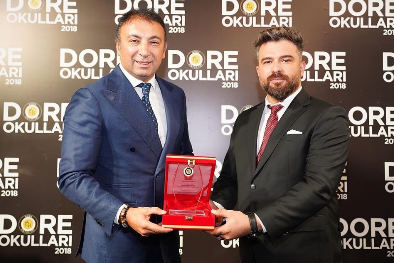 Dore Okulları Öğretmenler Gününü Ödülle Taçlandırdı