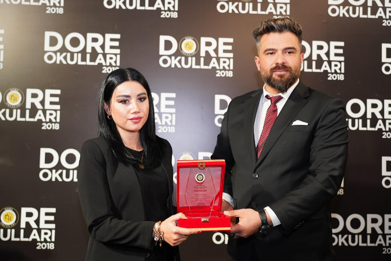 Dore Okulları Öğretmenler Gününü Ödülle Taçlandırdı